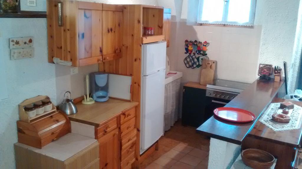 Casa Anna Villa Pieve Di Ledro Szoba fotó