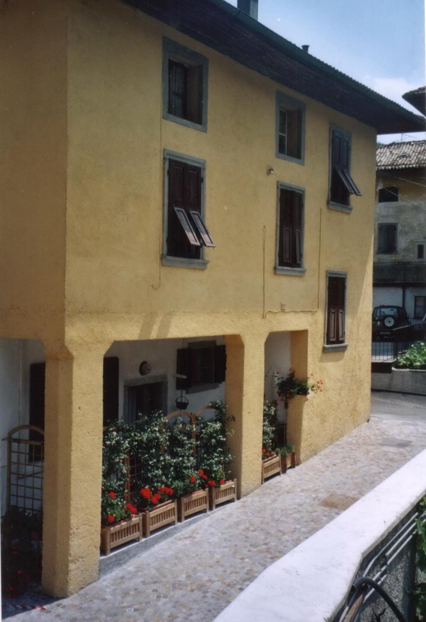 Casa Anna Villa Pieve Di Ledro Kültér fotó